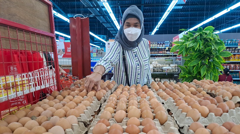 Penjualan Eceran Tumbuh Melambat